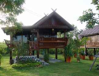 Exterior 2 Ban Ruen Mai Ngam Resort