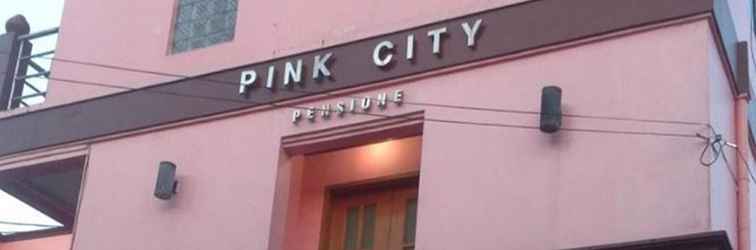 Luar Bangunan Pink City Pension House