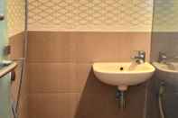 Toilet Kamar Kadek Nadhi Guest House