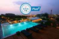 Hồ bơi The Sixteenth Naiyang Beach Hotel (SHA Plus+)