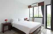 Kamar Tidur 7 The Sixteenth Surin Beach Hotel