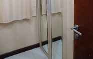 Toilet Kamar 5 Three Bedroom at Apartment Waterplace by Miracle II