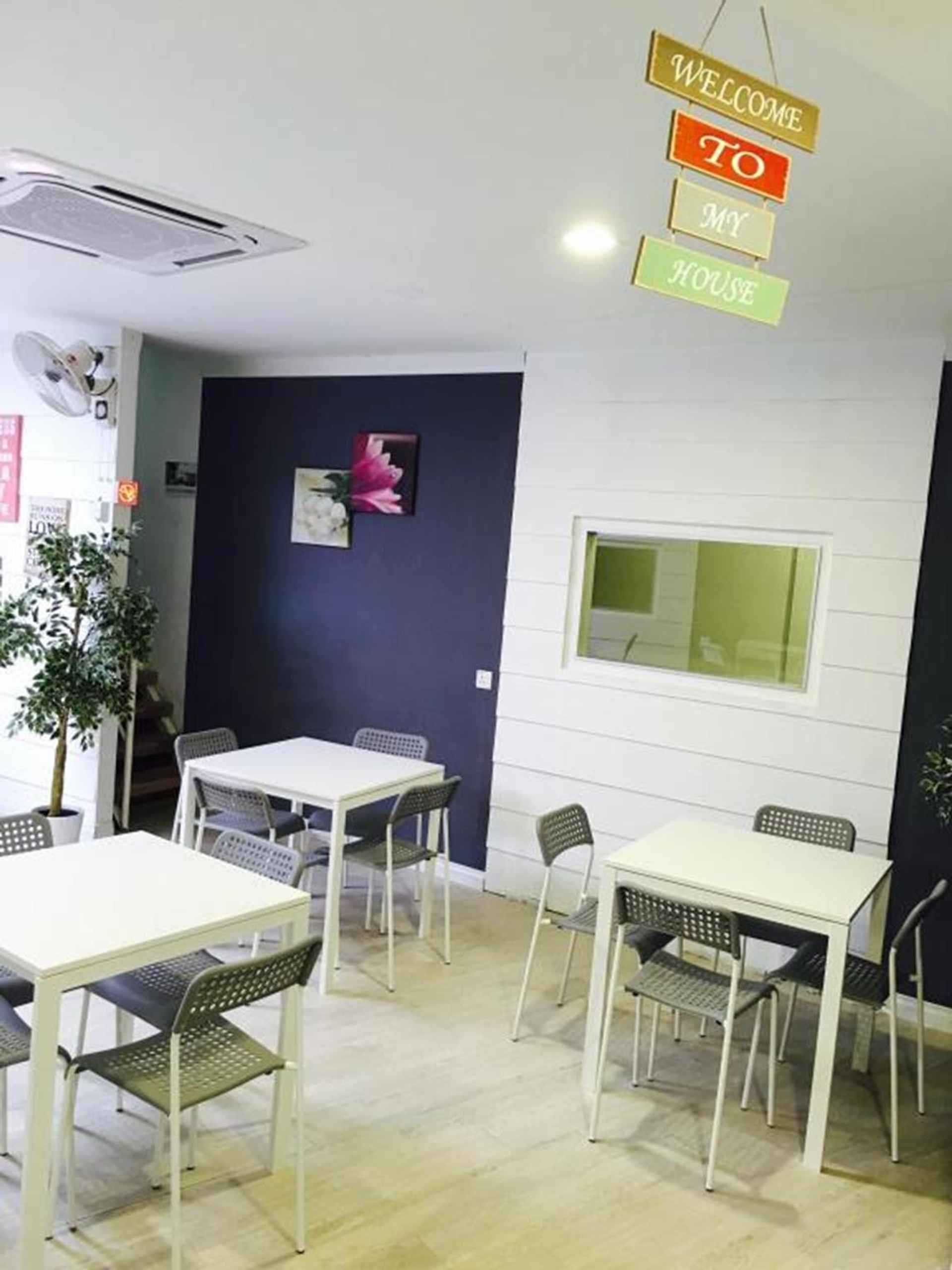 Bar, Kafe dan Lounge Travelogue Guest House Bukit Bintang