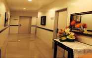 Lobi 4 Urban Manor Hotel Annex