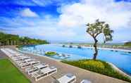 สระว่ายน้ำ 3 Renaissance Bali Uluwatu Resort & Spa