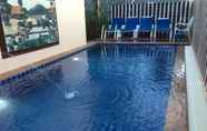 Kolam Renang 4 Phuket Airport Inn