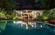 Swimming Pool 5 Esterin Villa Seminyak