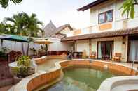 Swimming Pool Esterin Villa Seminyak