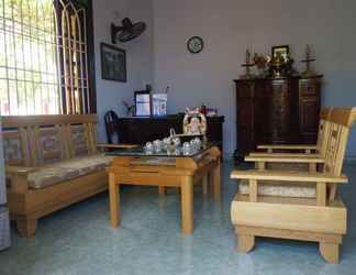 Sảnh chờ 2 Red House Homestay - Villa