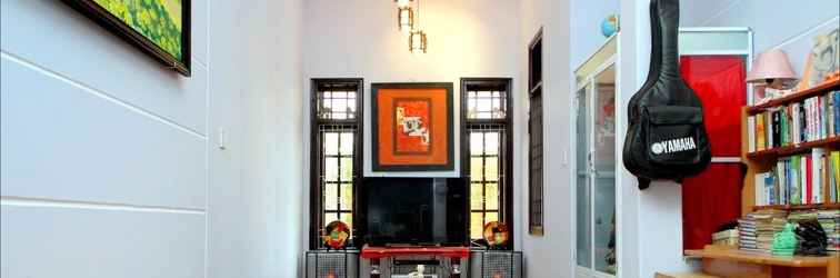 Lobby Red House Homestay - Villa