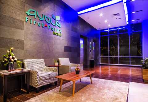 Lobby Ayola First Point Hotel Pekanbaru