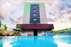 수영장 Ayola First Point Hotel Pekanbaru