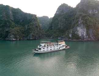 Exterior 2 Ha Long Paloma Cruise