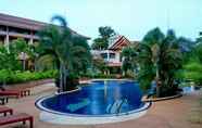 สระว่ายน้ำ 7 Koh Chang Resortel