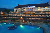 Swimming Pool Niagara Hotel Lake Toba & Resorts