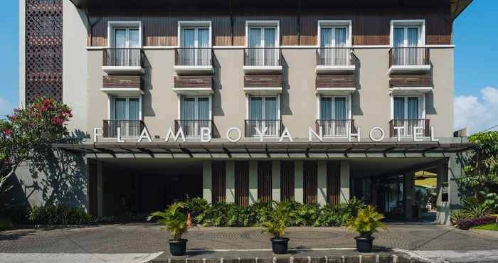 ภายนอกอาคาร Flamboyan Hotel Tasikmalaya