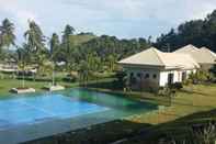 Kolam Renang Aglicay Beach Resort