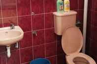 Toilet Kamar Vacation Home Assa