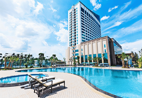 Swimming Pool Muong Thanh Luxury Can Tho Hotel