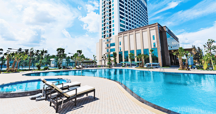 Swimming Pool Muong Thanh Luxury Can Tho Hotel