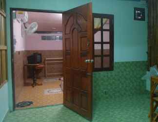 Lobi 2 Panisa Guesthouse