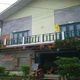 Tonkhong Guesthouse & Restaurant 1, Hotel Krua Nucha