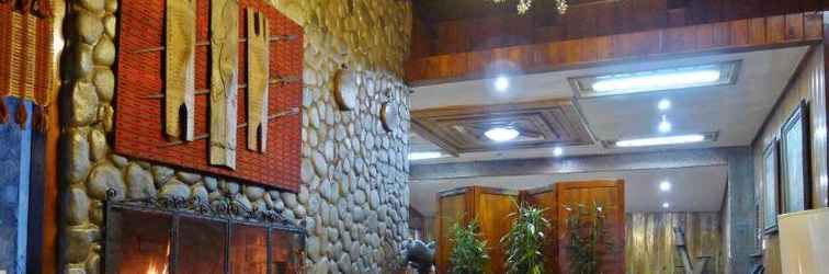 Lobby Mountain Lodge and Restaurant