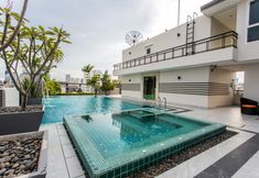 สระว่ายน้ำ 4 D Varee Montara Thonglor 25