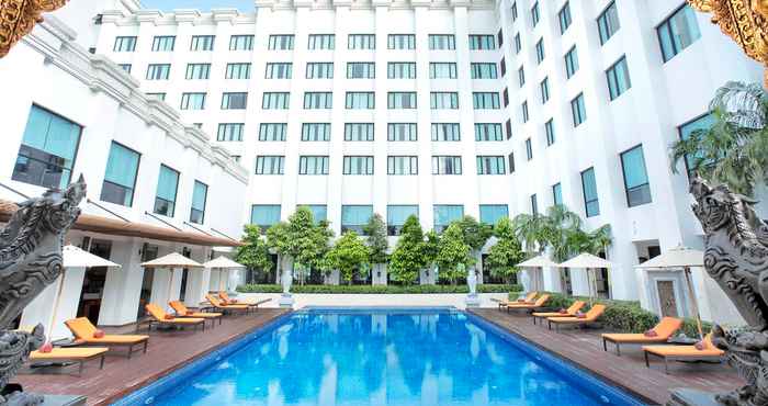 Swimming Pool Mida Grande Hotel Dhavaravati, Nakhon Pathom