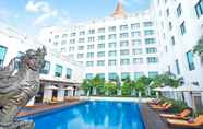 Kolam Renang 2 Mida Grande Hotel Dhavaravati, Nakhon Pathom