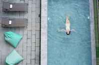 Swimming Pool Cross Vibe Bangkok Sukhumvit (formerly X2 Vibe Bangkok Sukhumvit)