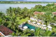 สระว่ายน้ำ Emerald Hoi An Riverside Resort