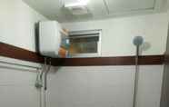 Toilet Kamar 3 Apartment The Suites @Metro By Prisma SA