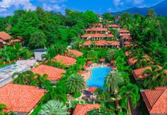 Swimming Pool 4 Sita Beach Resort