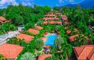 Kolam Renang 4 Sita Beach Resort