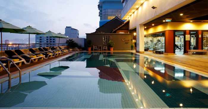 สระว่ายน้ำ Centara Hotel Hat Yai