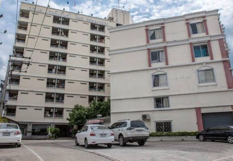 Bên ngoài S.K. Residence