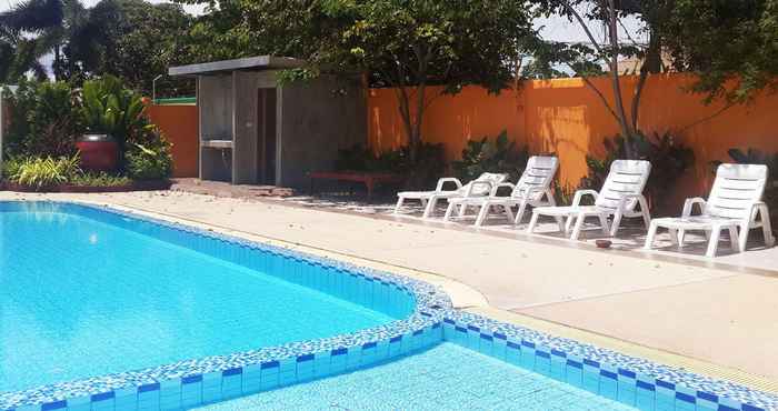 Swimming Pool La Casa Pattaya Hotel