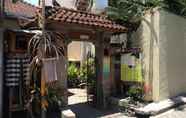 Luar Bangunan 4 Nadialit Homestay Seminyak