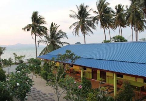 Exterior Tanjung Puteri Motel