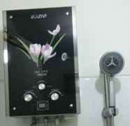 Toilet Kamar 4 Comfort Room at Suites Metro Bandung by Arie (A107)