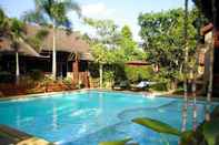 Kolam Renang Joy's House & Tour