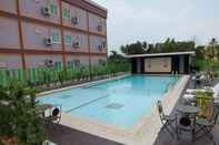 Swimming Pool Thanasiri Hotel and Resort Sa Kaeo