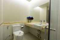 Toilet Kamar Rung Aroon Hotel By Le Siri