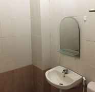 Toilet Kamar 4 Single Room Female Only at Komplek Dago Asri (RIN)