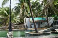 Swimming Pool By The Sea Resort