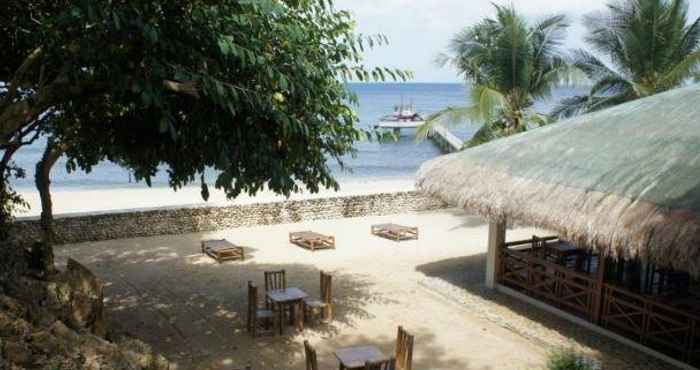 Lobby By The Sea Resort