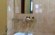 In-room Bathroom 3 Al Quds Hotel & Resort