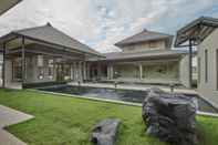 ภายนอกอาคาร Serenity Hotel & Spa Onsen Kabinburi