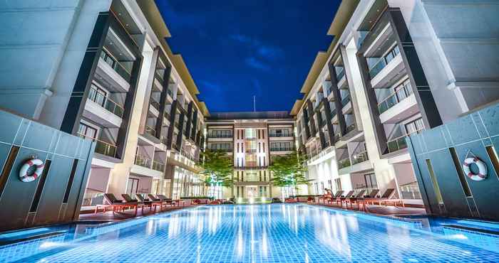 สระว่ายน้ำ Serenity Hotel & Spa Onsen Kabinburi